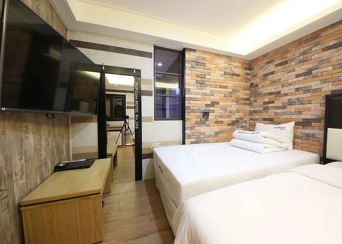 Hotel Station Popcorn 2*