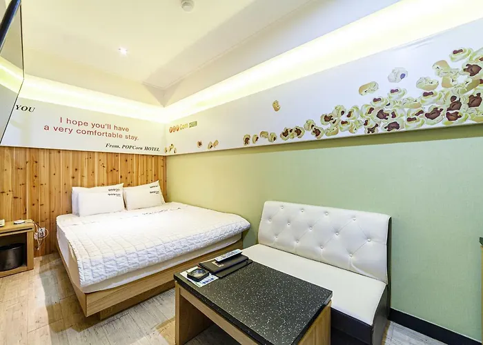 Hotel Station Popcorn 2*